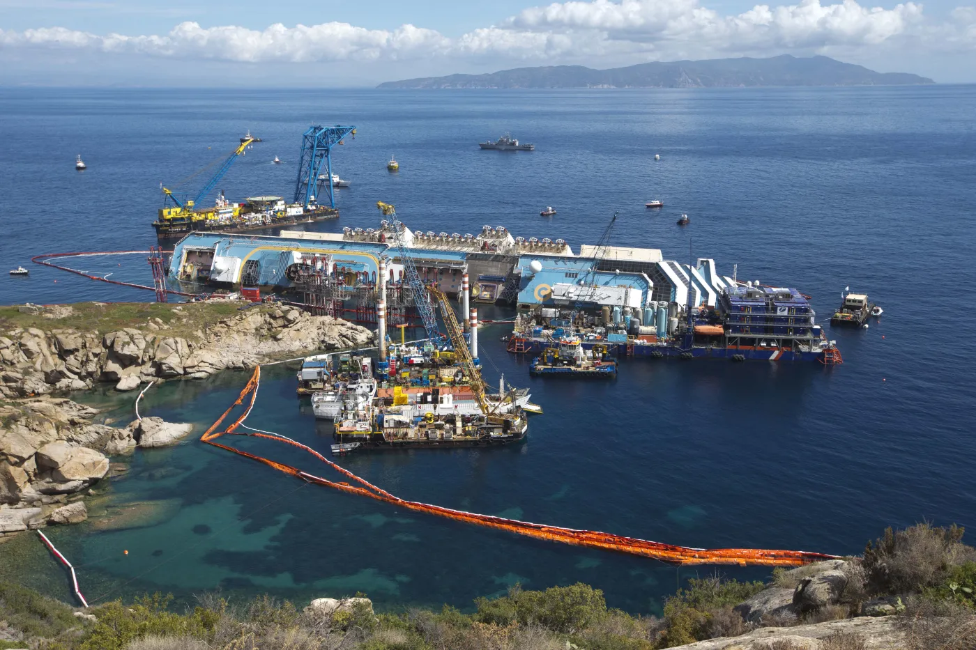 Schettino wskazuje winnego. To on miał doprowadzić do katastrofy