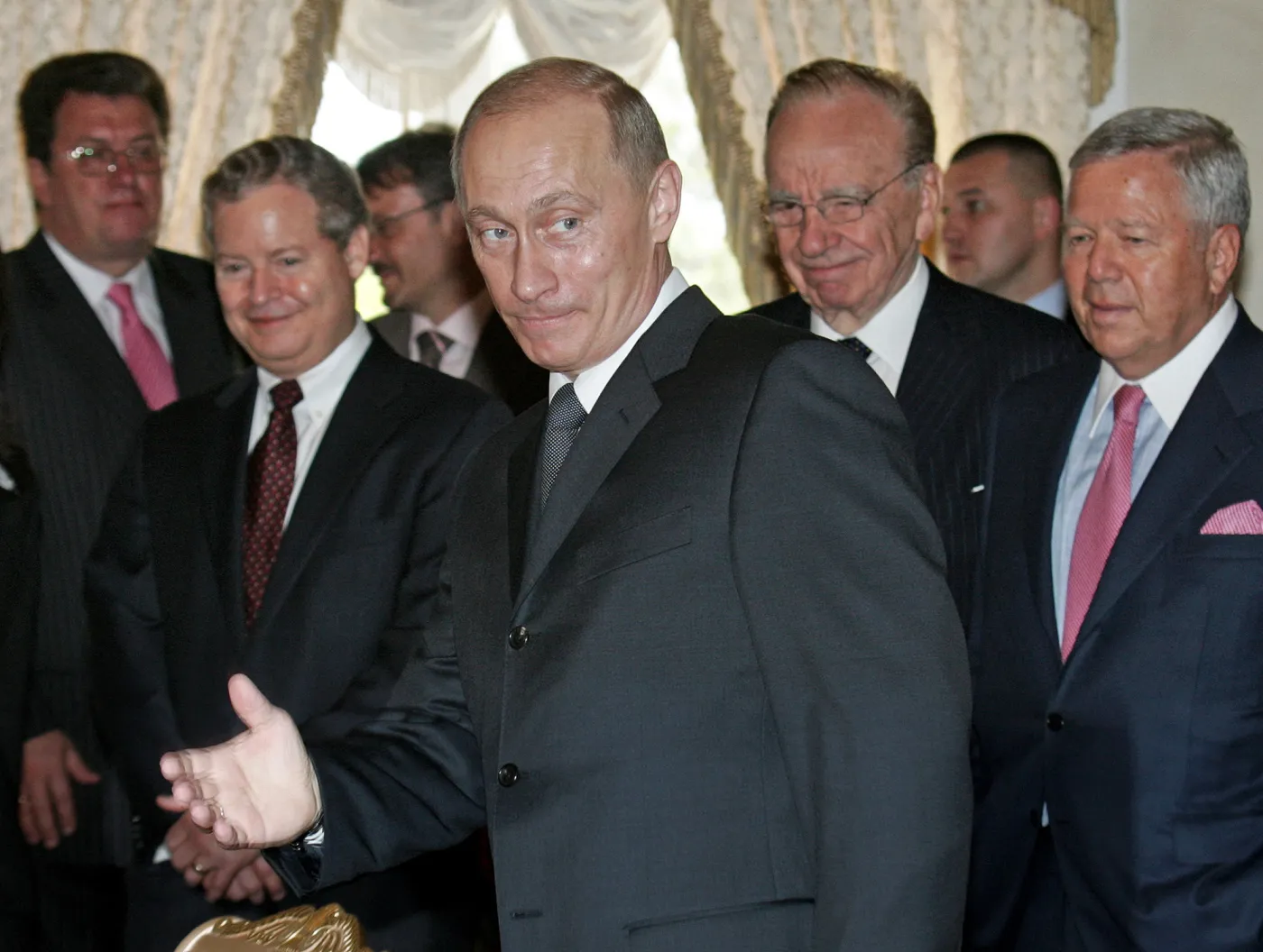 Prezydent Putin ukradł biżuterię? Mocne zarzuty