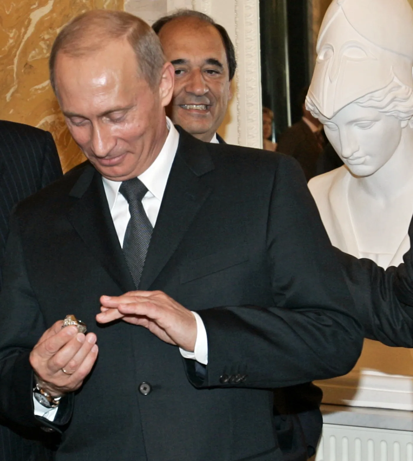 5096088-wladimir-putin-i-robert-kraft.jpg