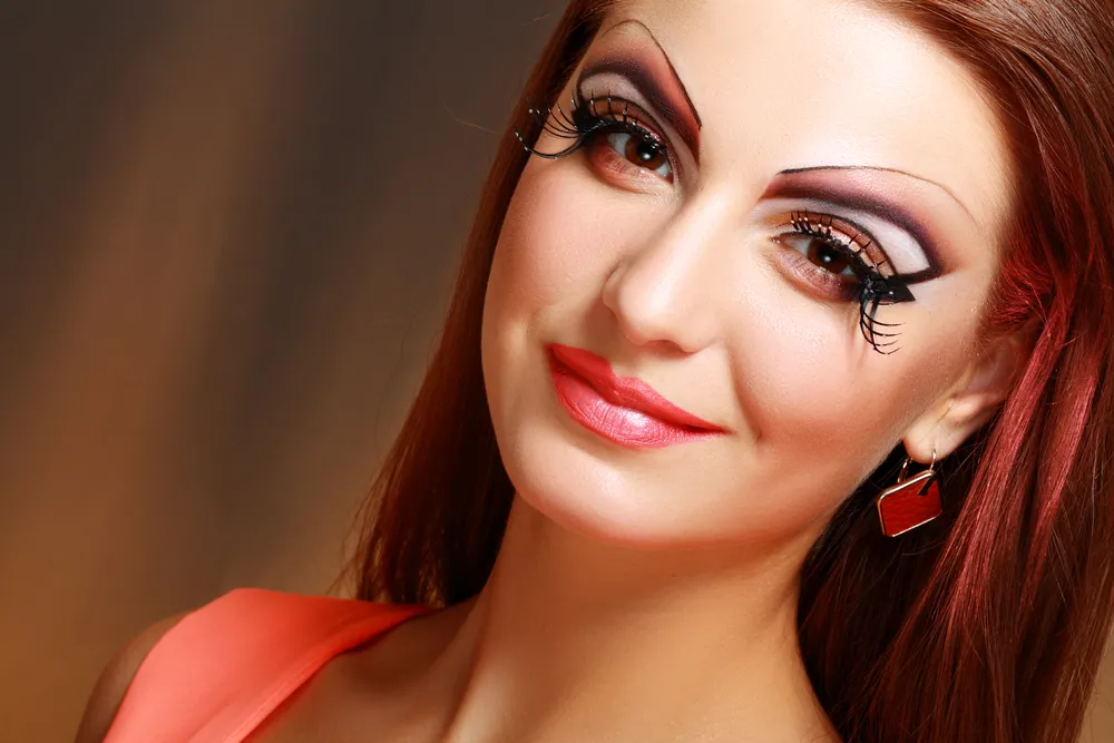 Nie tylko sztuczne rzęsy pomogą uwodzić spojrzeniem. Oto alternatywa!