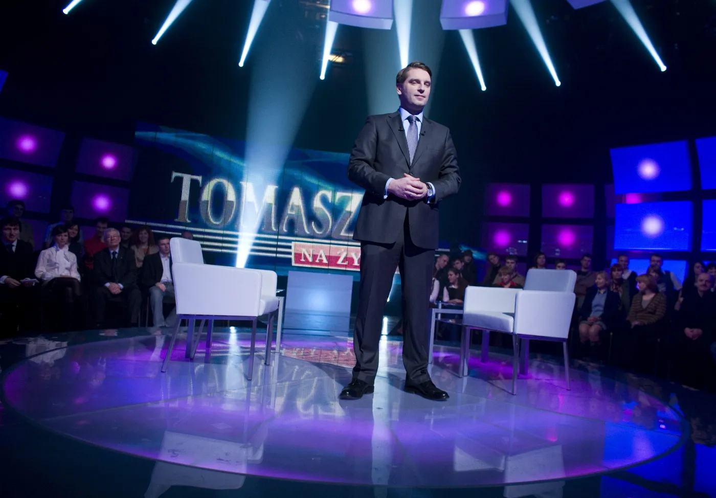 TVP chce zmian w umowach z Lisem i Sekielskim