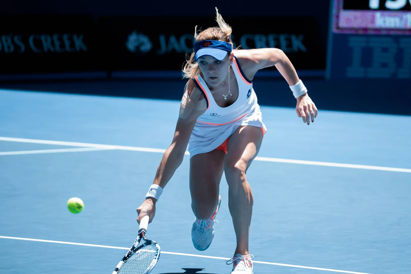 Radwańska zmieciona z kortu. Polka nie miała siły. Cibulkova w finale