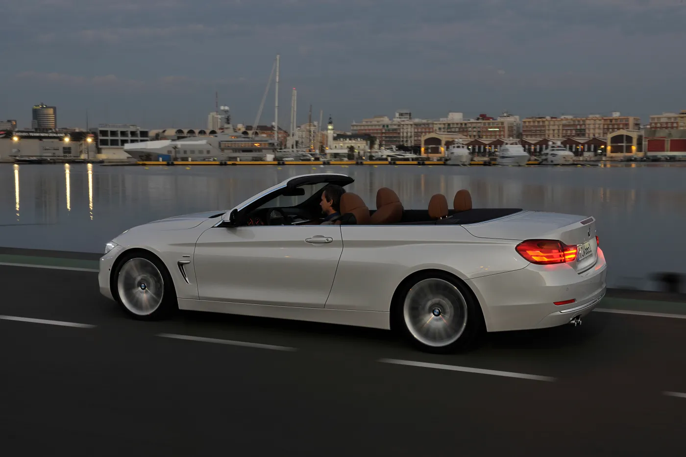 5517646-bmw-serii-4-w-wersji-kabrio.jpg