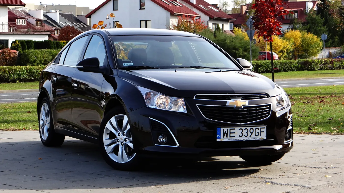 5527869-chevrolet-cruze-lpg-jazda-za.jpg