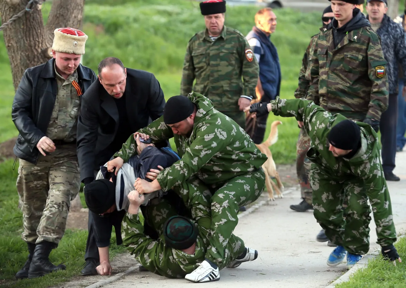 Kolejna ukraińska baza przejęta przez Rosjan. Oficerom związano ręce...