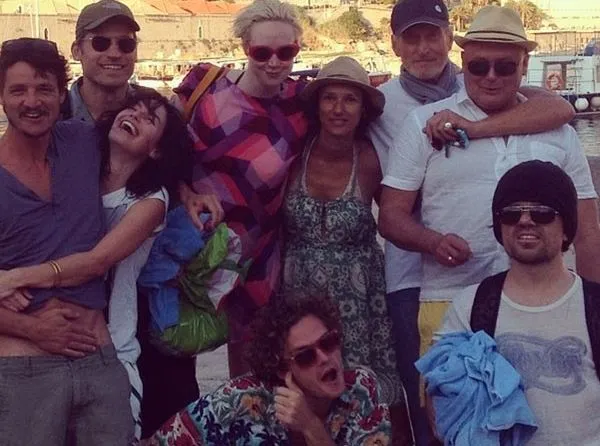 gwiazdy serialu "Gra o tron" w wydaniu plażowym