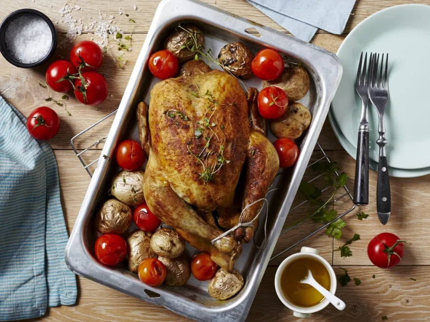 Stworzony na świąteczny obiad: pieczony kurczak z pomidorami PRZEPIS