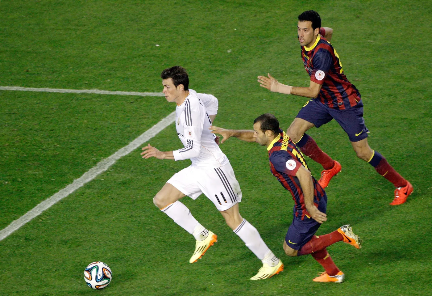 Gareth Bale (w białym stroju)