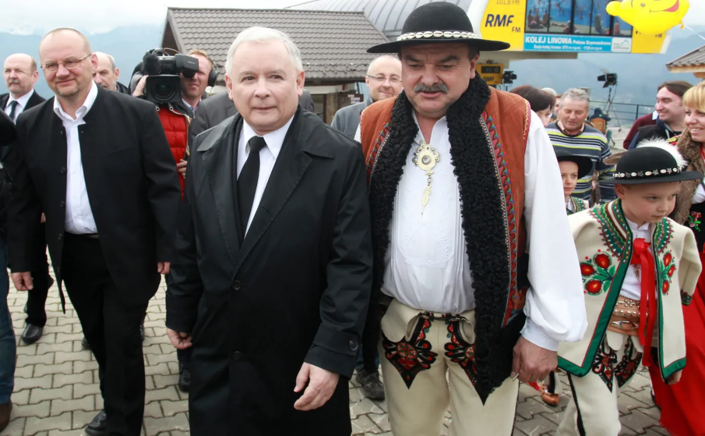 6206254-prezes-pis-jaroslaw-kaczynski.jpg