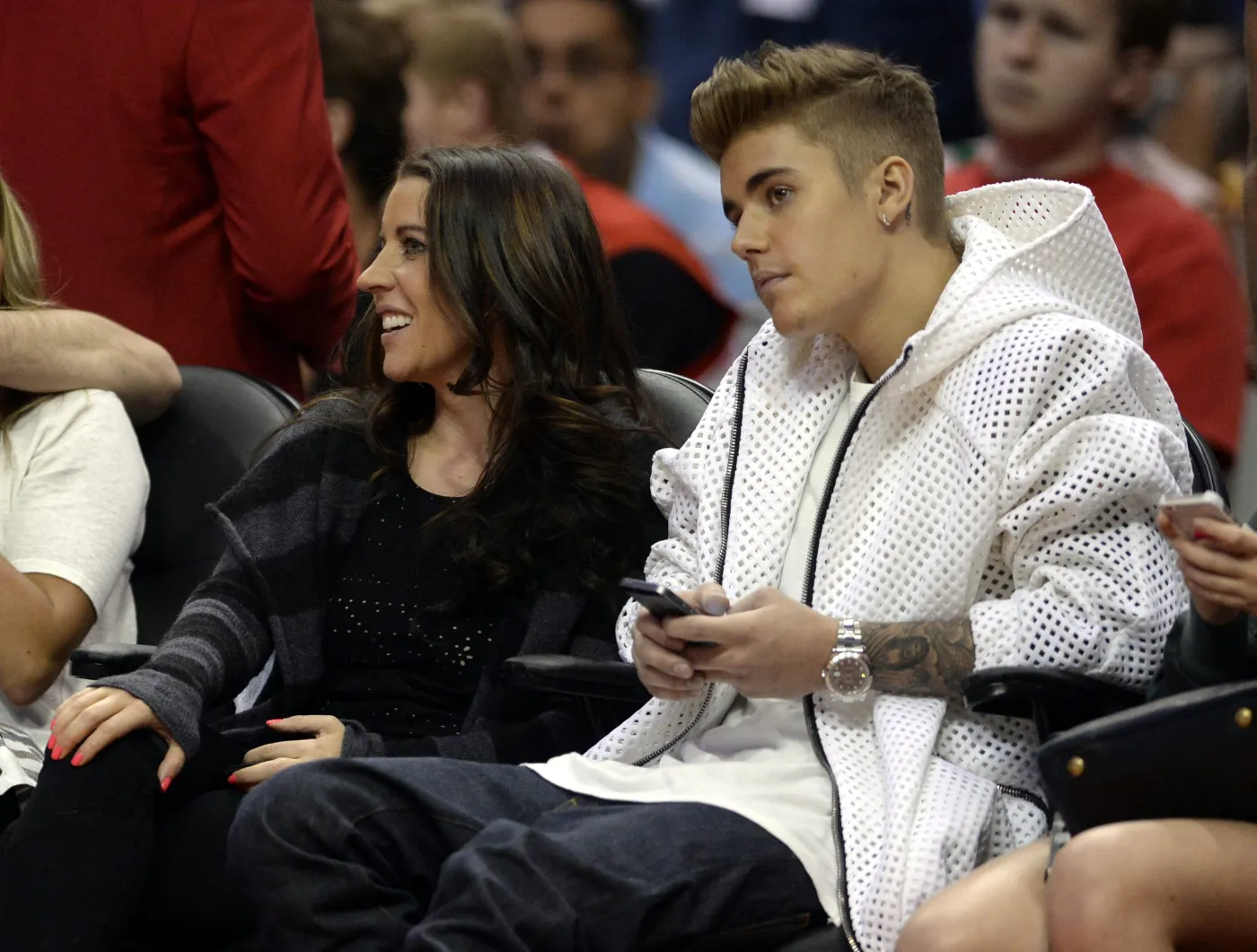 6271924-justin-bieber-lansowal-sie-na.jpg