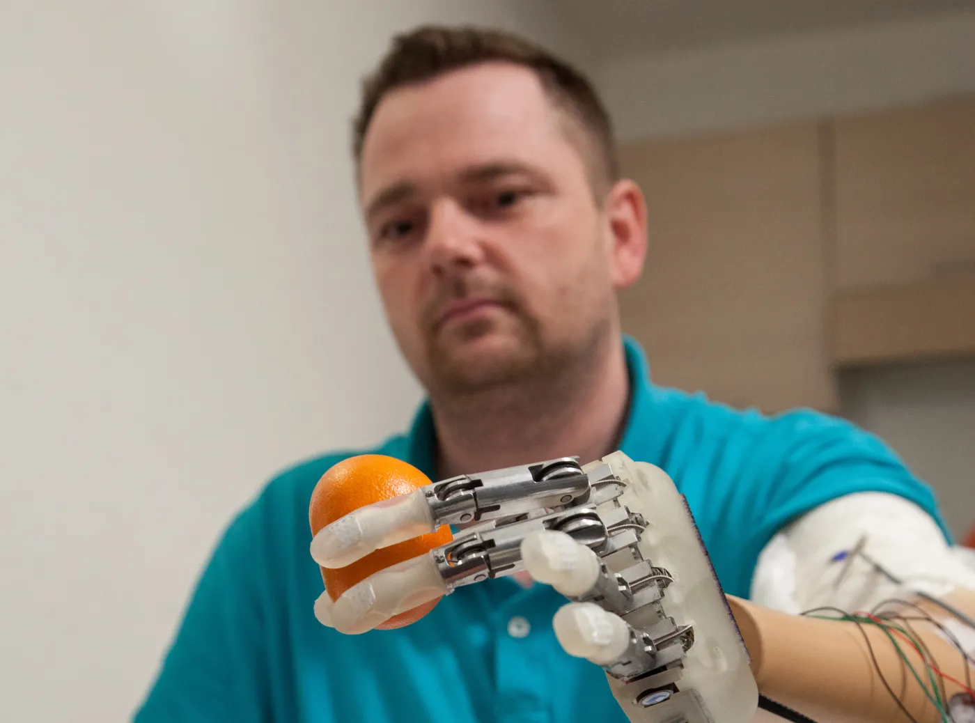 Dennis Aabo Sorensen testował nową rękę