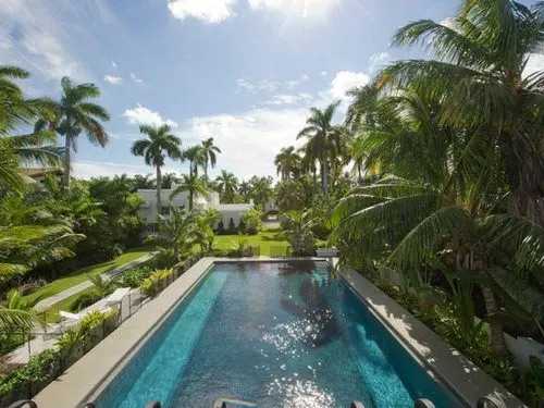 Posiadłość słynnego gangstera trafiła na sprzedaż. Zobacz ZDJĘCIA