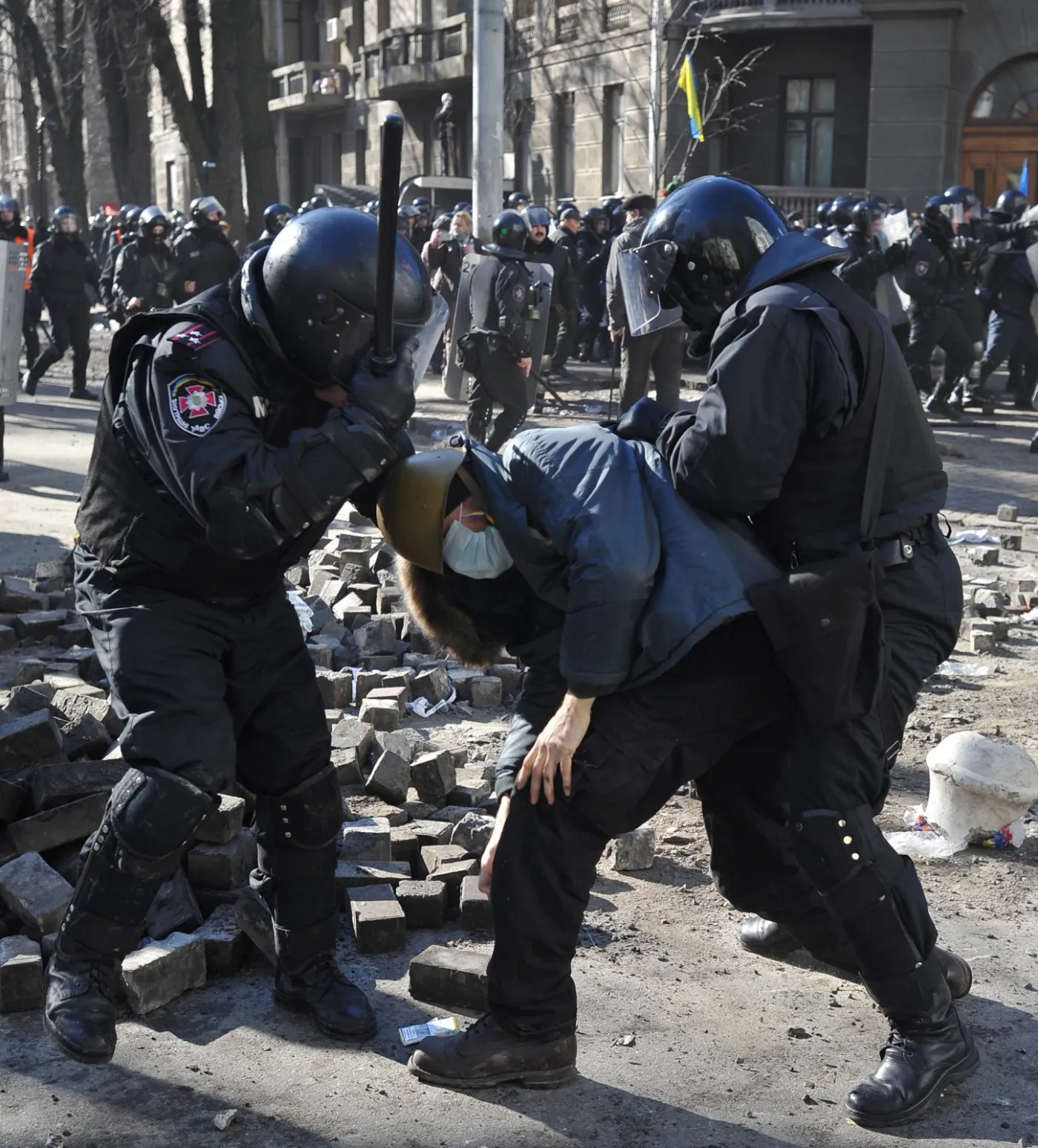 5954105-starcia-na-majdanie-w-kijowie.jpg