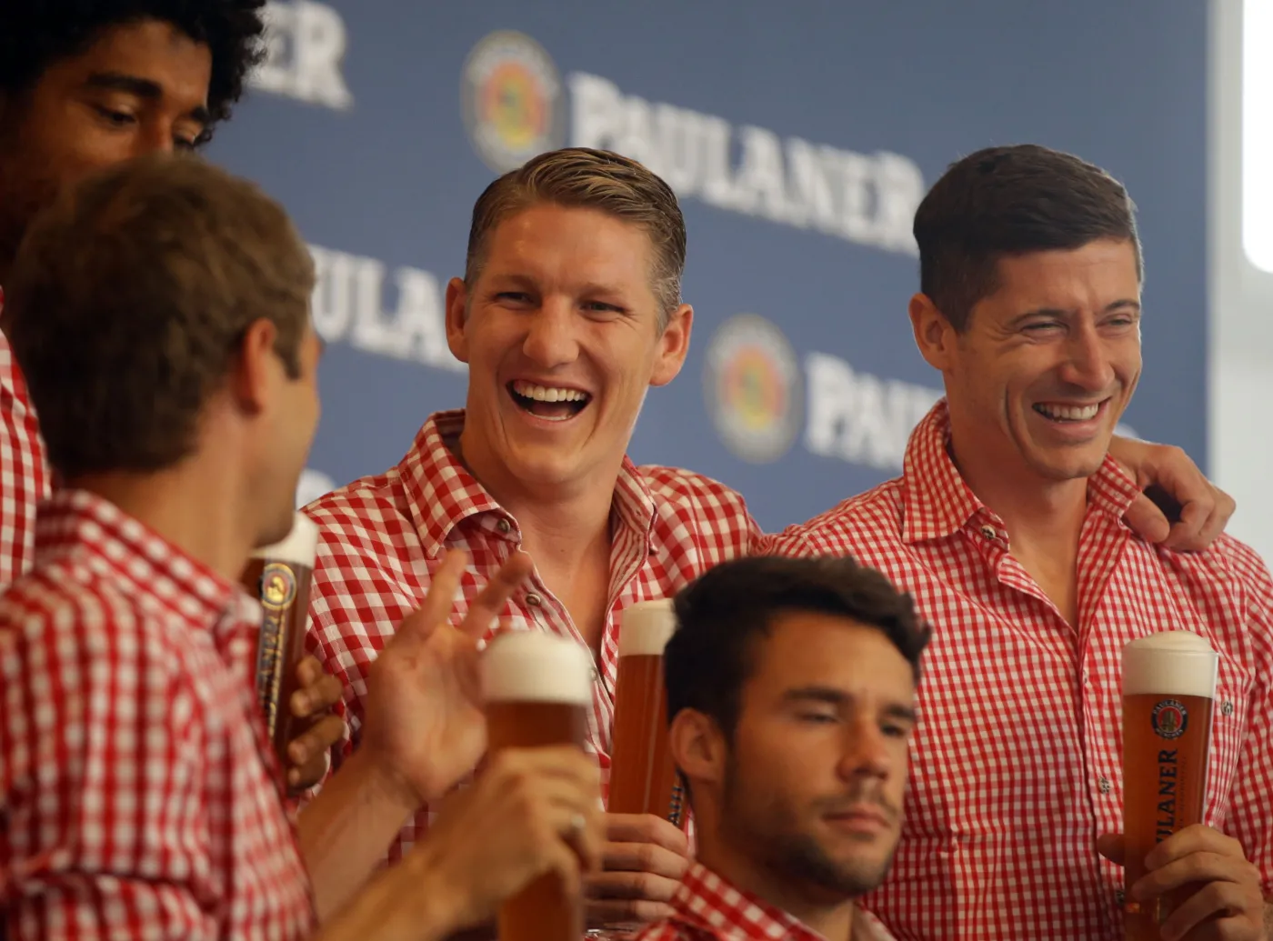 6745843-robert-lewandowski-przylapany.jpg