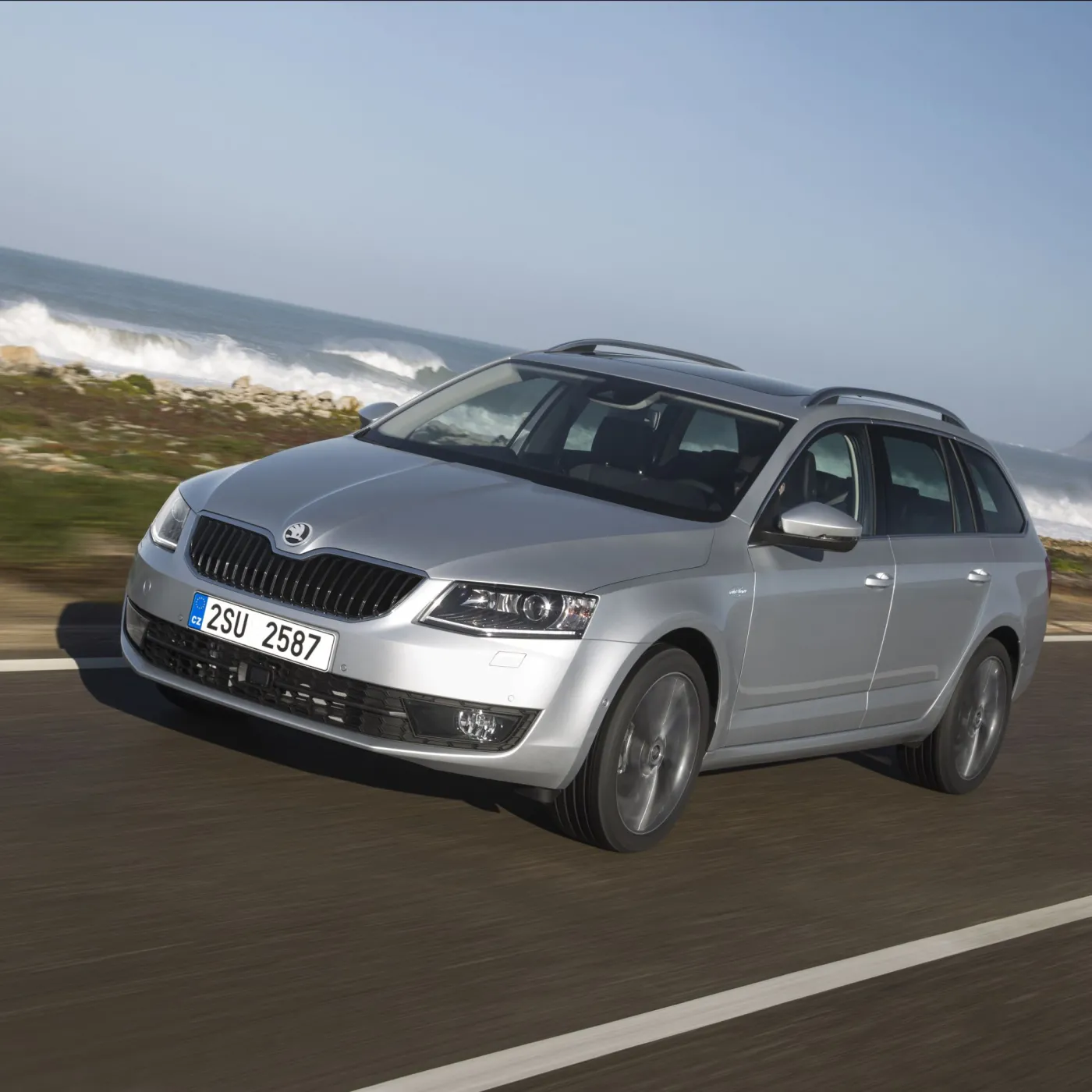 6364693-skoda-octavia-laurin-klement.jpg