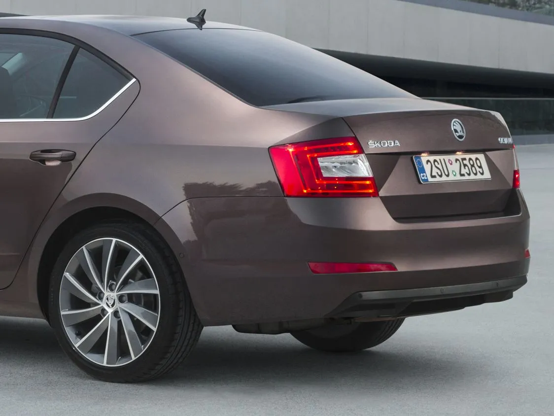 6365618-skoda-octavia-laurin-klement.jpg