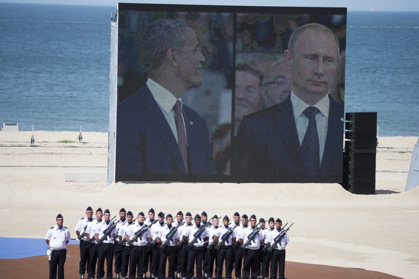 Barack Obama i Władimir Putin podczas obchodów 70. rocznicy lądowania w Normandii