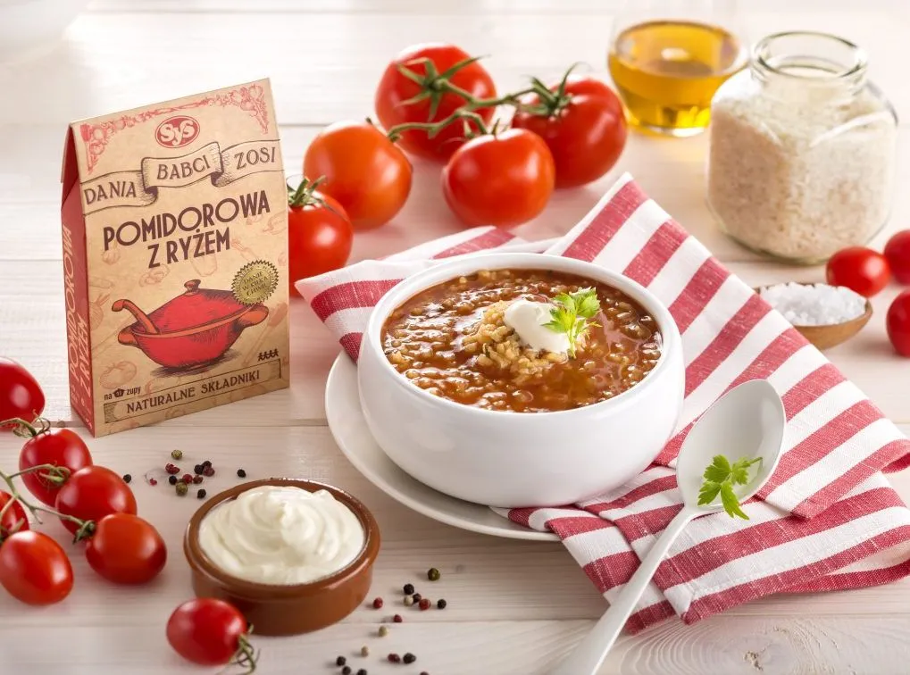 6483623-sys-zupa-pomidorowa-z-ryzem.jpg