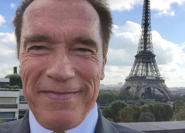 Arnold Schwarzenegger napisał na swoim Facebooku: To prawda. Kocham selfie