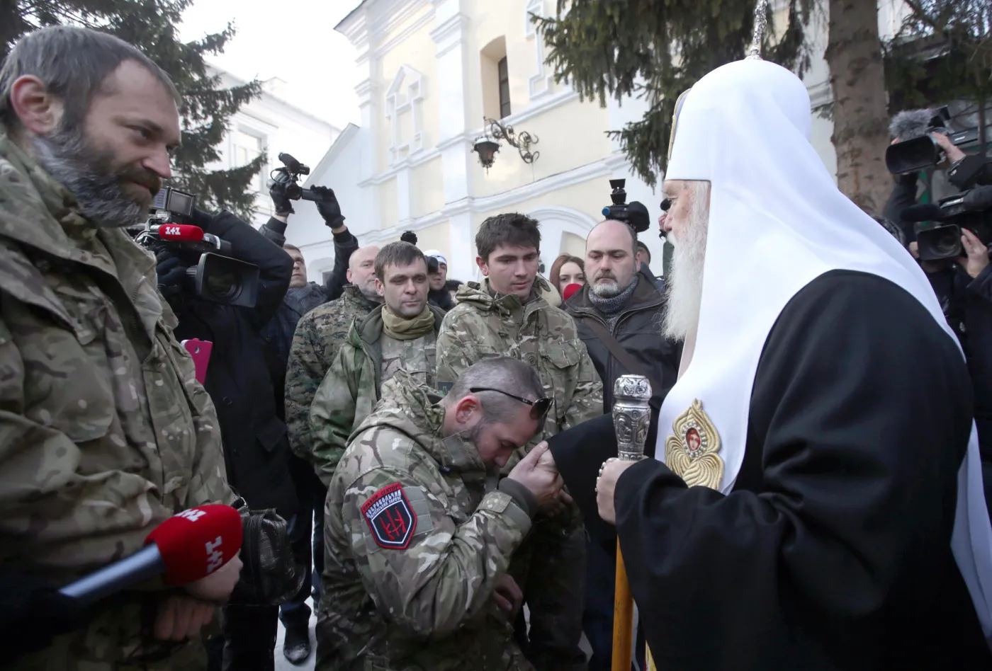 Ciężki ostrzał donieckiego lotniska. Ukraińcy musieli wycofać się z terminalu