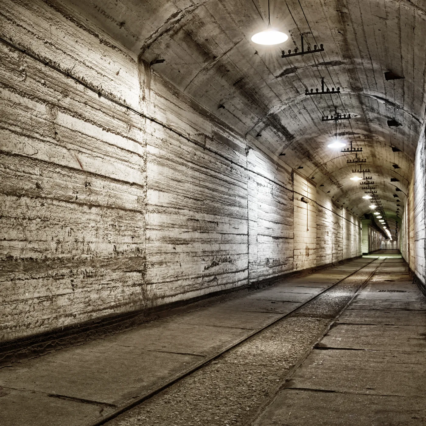 Tajna podziemna baza wojskowa na Krymie. Opuszczona przez Rosjan. ZDJĘCIA