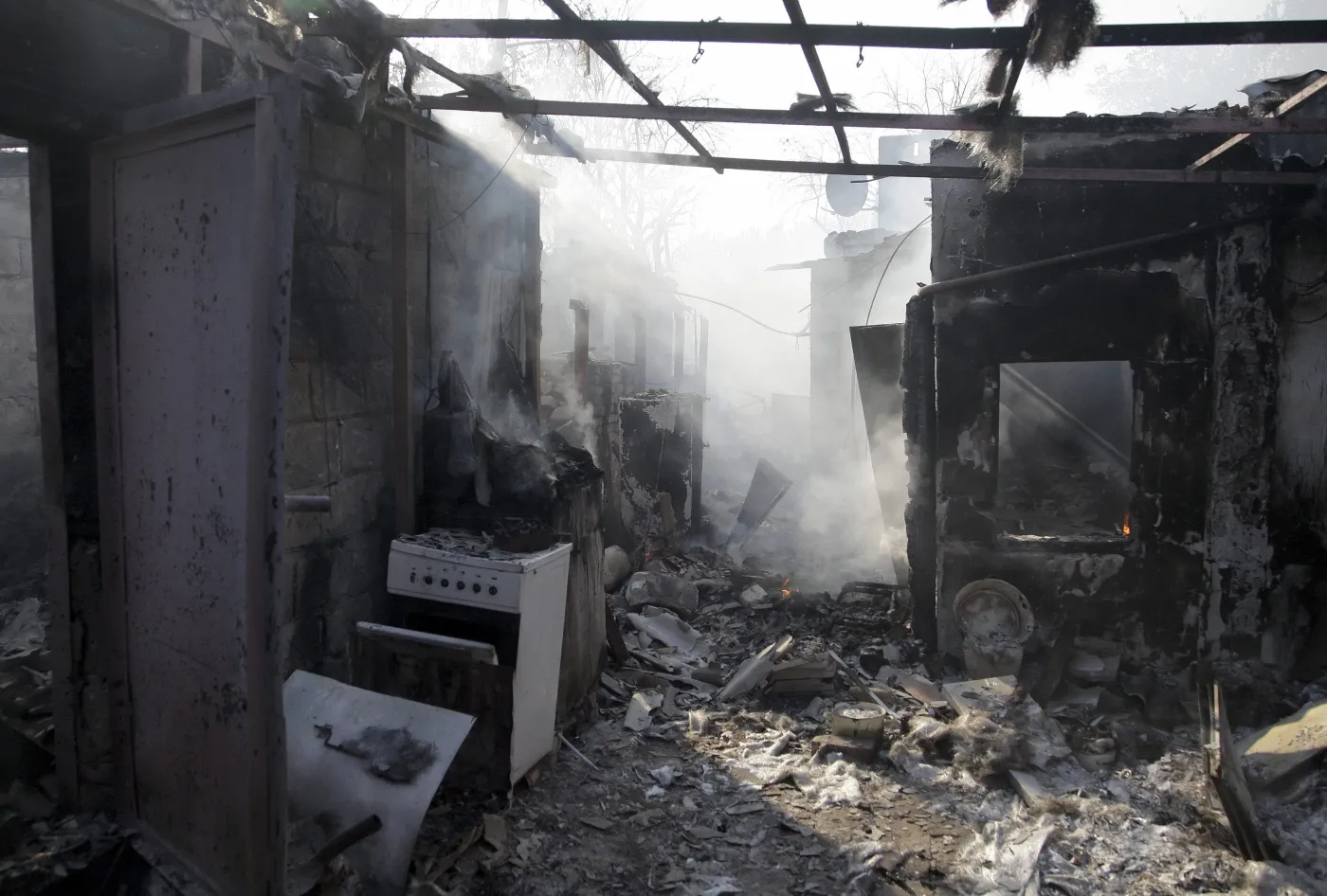 Zniszczony budynek w Doniecku