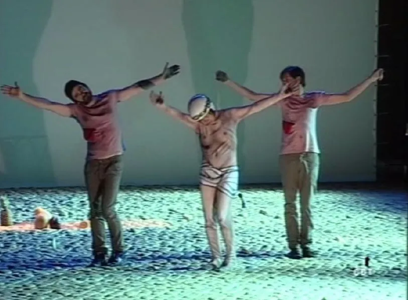 Świętokradztwo i pornografia czy sztuka? Burza wokół spektaklu "Golgota Picnic" ZDJĘCIA