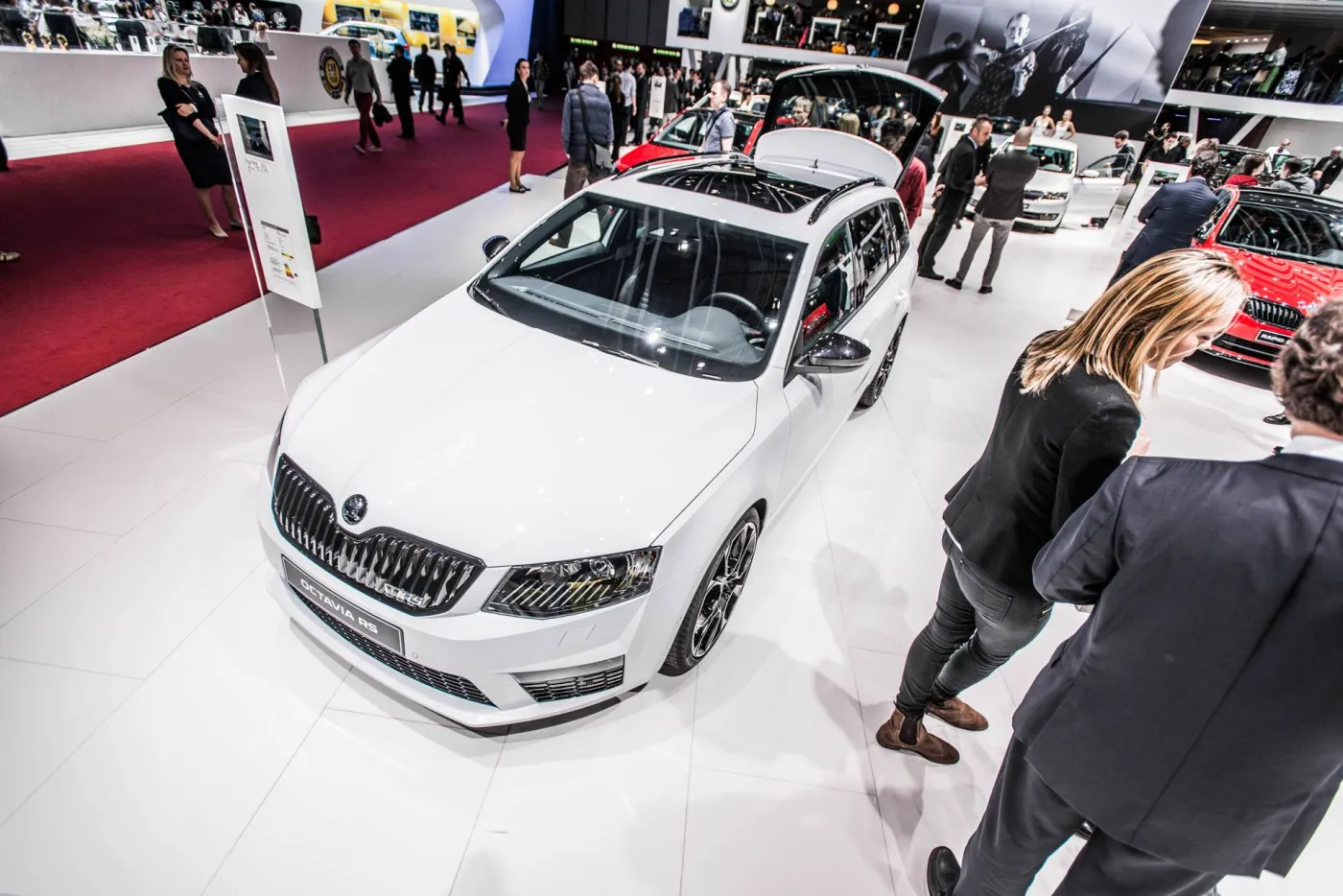 Jakie samochody najczęściej kupują Polacy? Skoda zaciera ręce