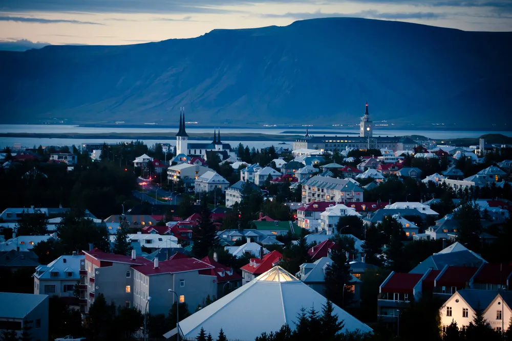 6182967-rejkjawik-reykjavik-islandia.jpg