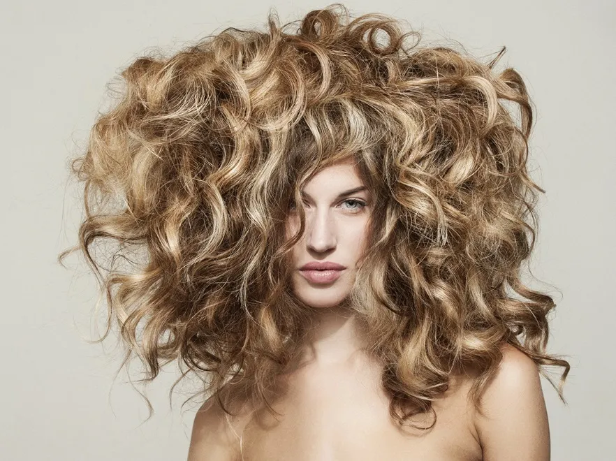 Jedno cięcie - wiele możliwości: wygodne i modne fryzury na wiosnę 2015