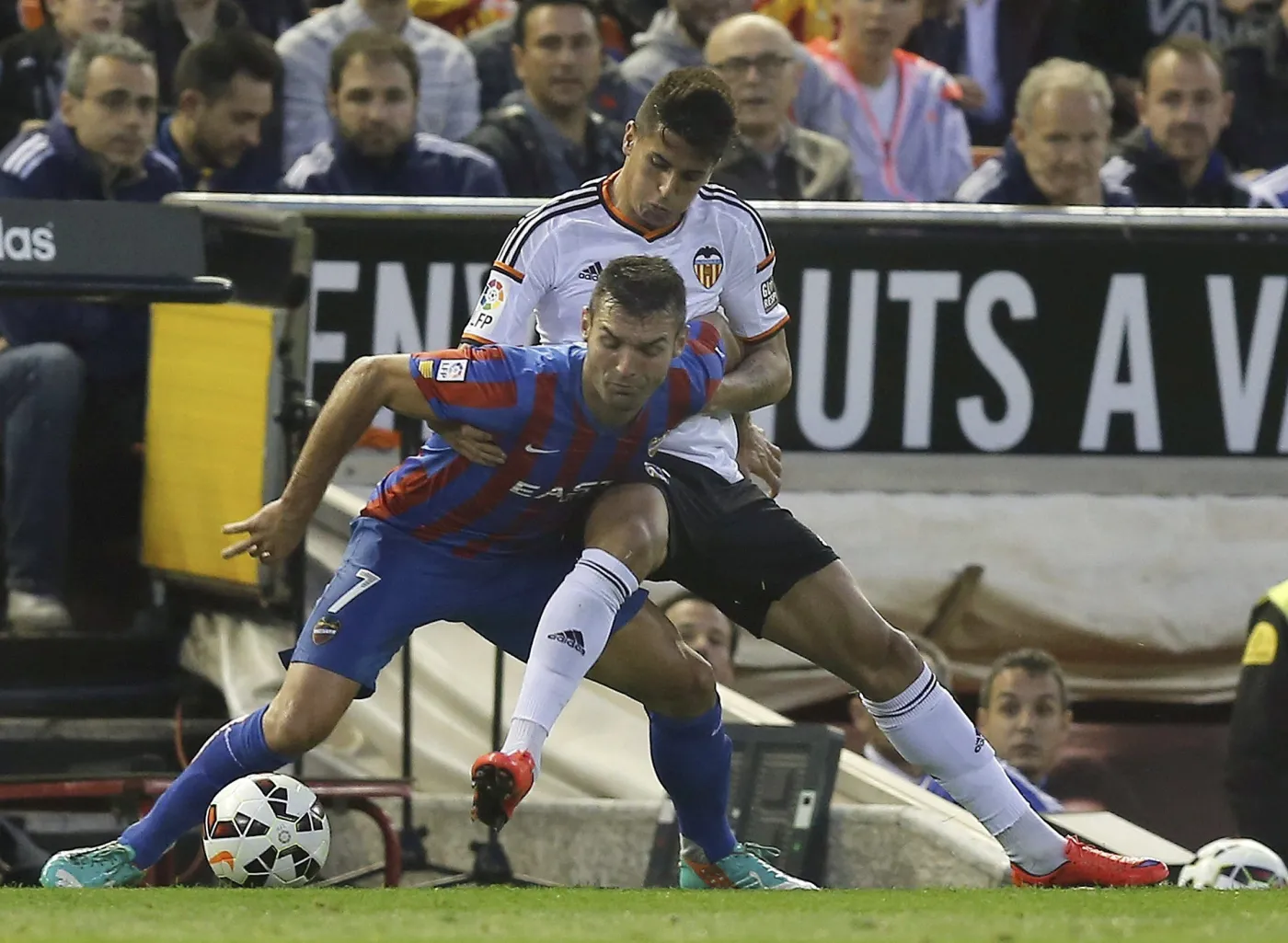 Joao Cancelo i David Barral 