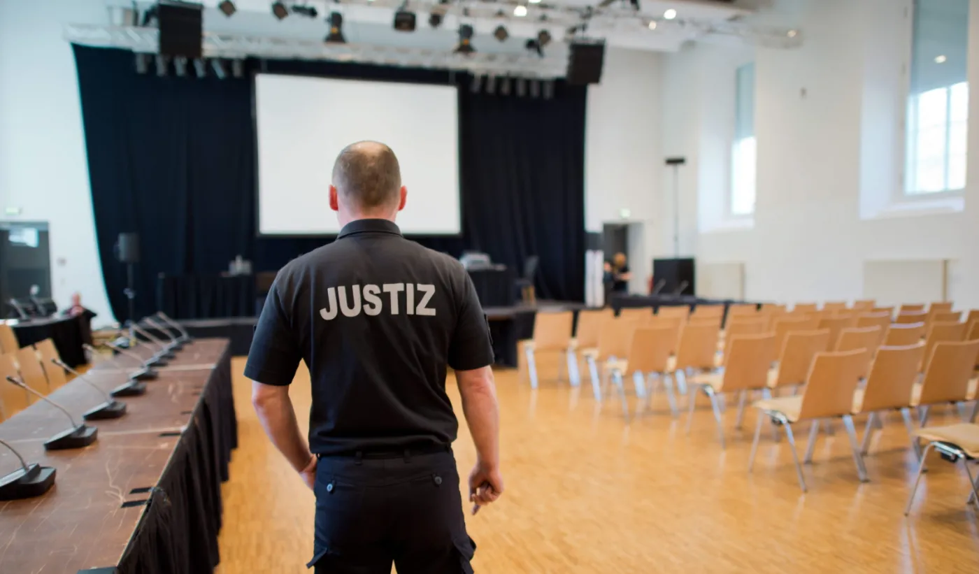 Sala sądowa, w której sądzony będzie 93-letni strażnik z Auschwitz Oskar Groening