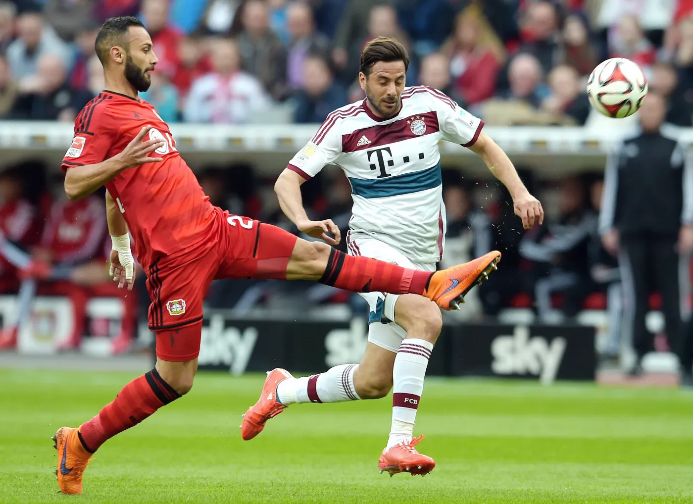 Omer Toprak i Claudio Pizarro