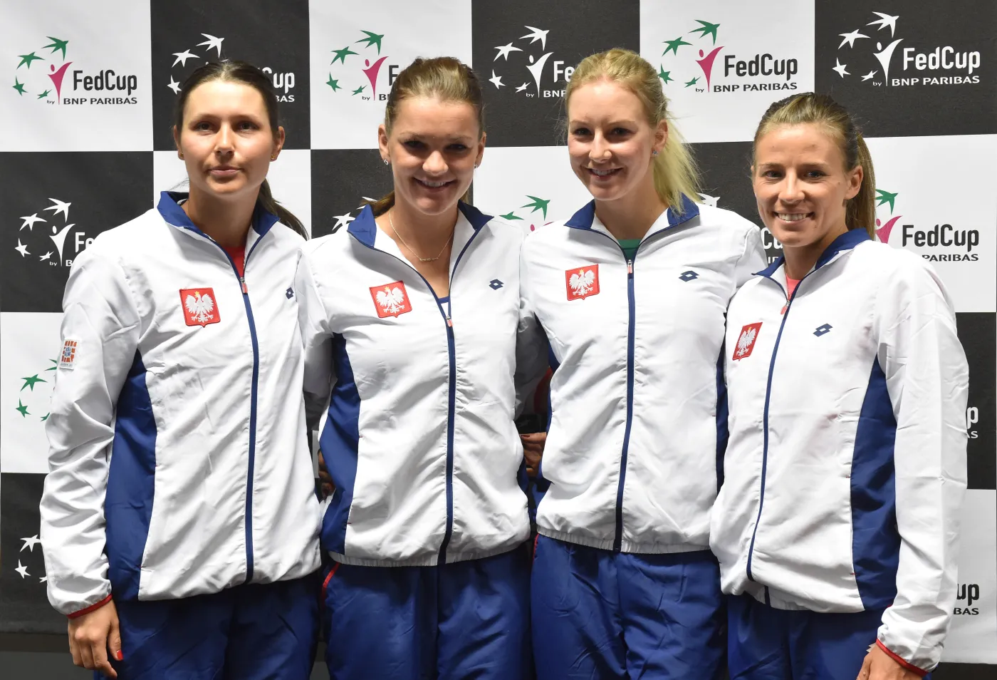7383790-polskie-tenisistki-od-lewej.jpg