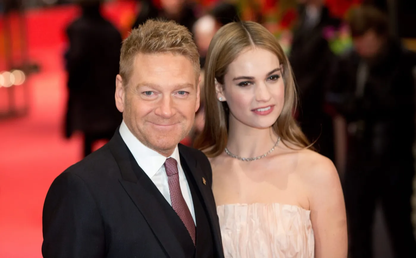 7425791-kenneth-branagh-i-lily-james.jpg