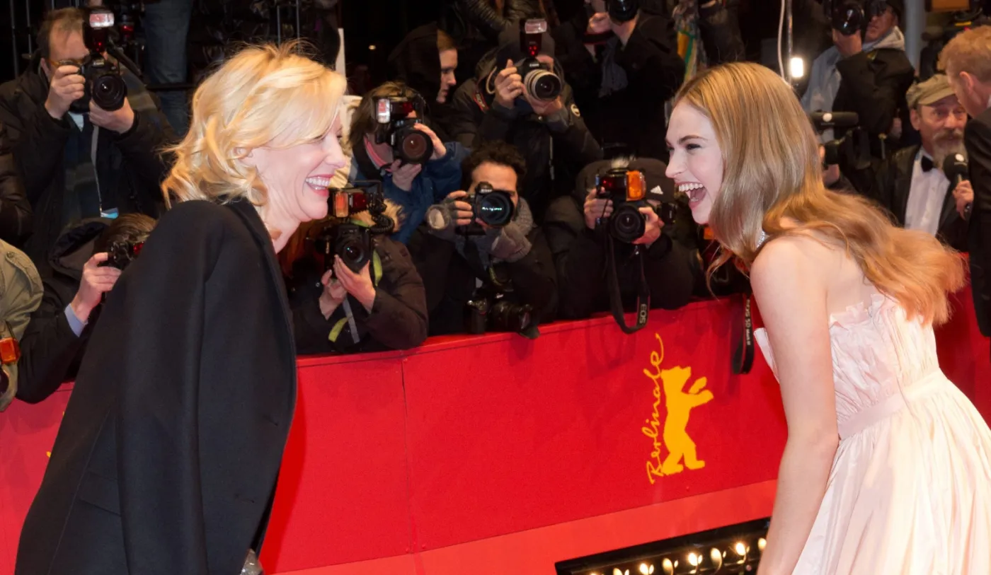 7425820-lily-james-i-cate-blanchett.jpg