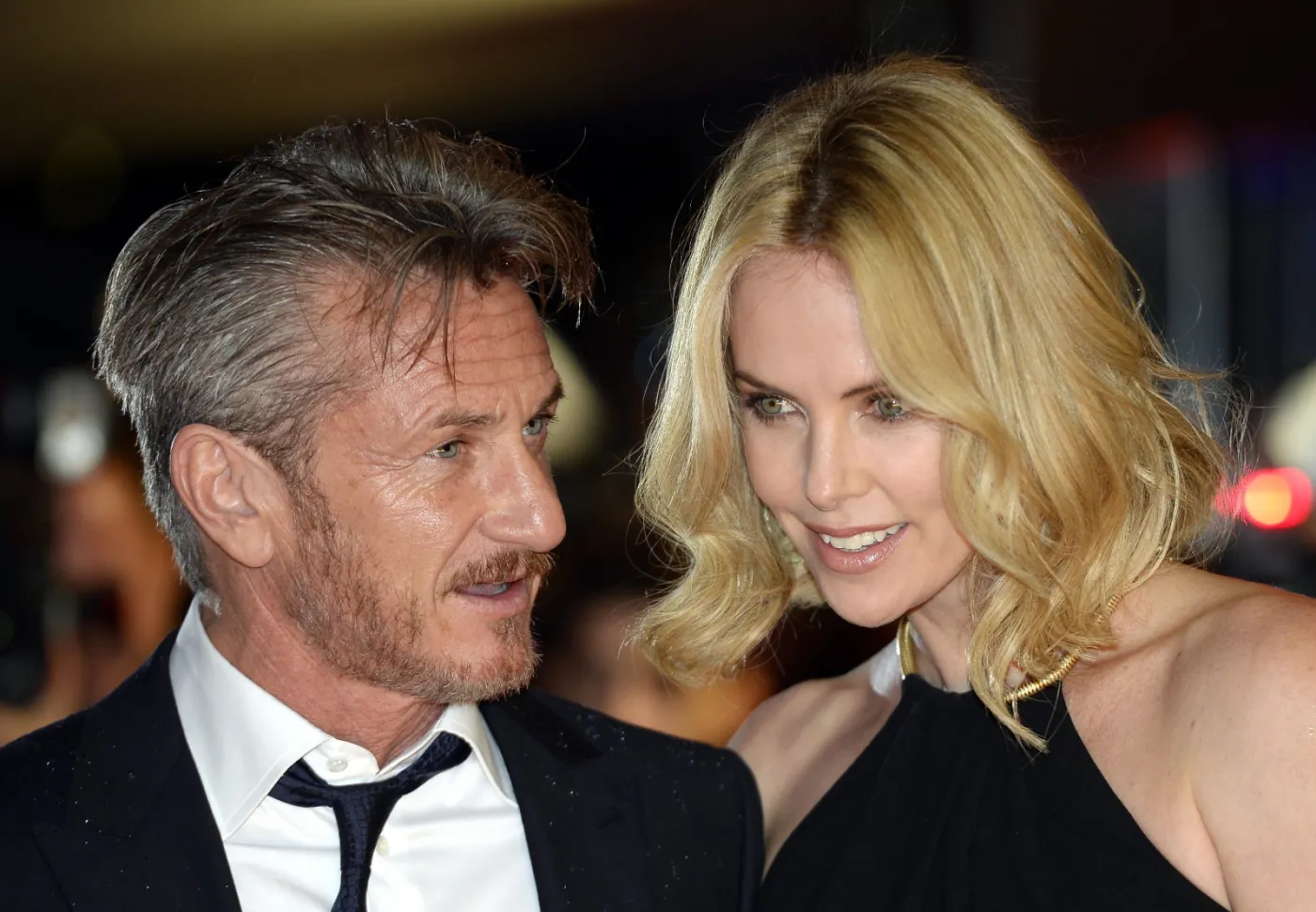 7435540-sean-penn-i-charlize-theron.jpg