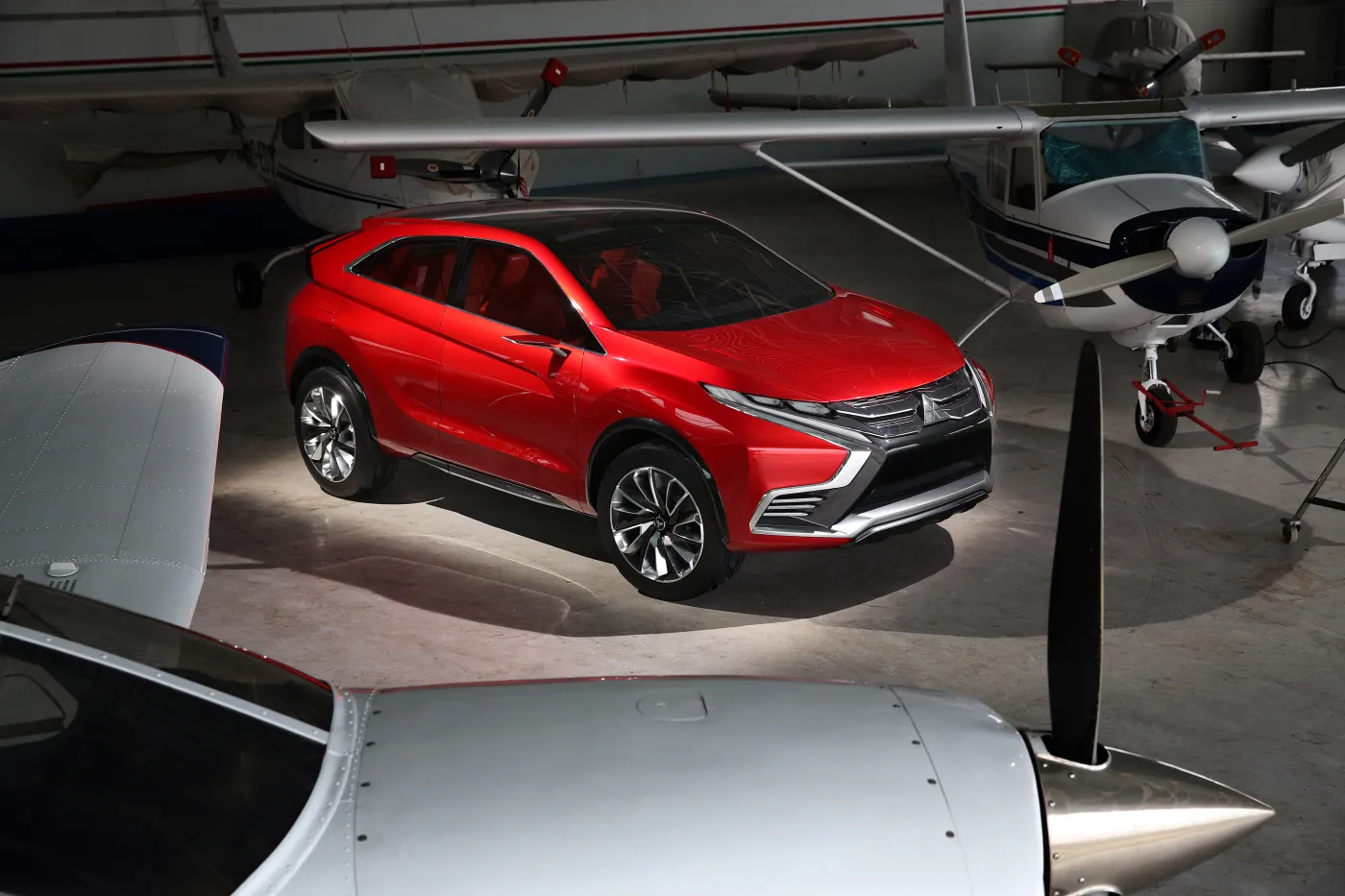 7472379-mitsubishi-concept-xr-phev-ii.jpg