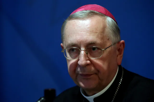 Przewodniczący Episkopatu pisze list do prezydenta. Prosi o weto w sprawie in vitro