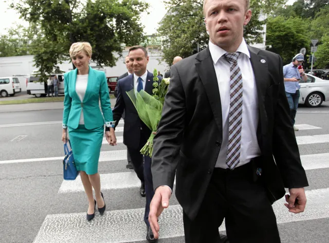 Opłacony prowokator miał zaszkodzić Dudzie? Dziennikarskie śledztwo