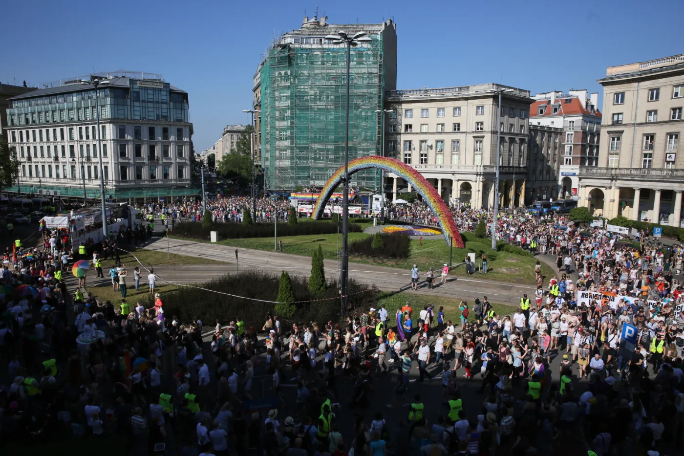 "Równe prawa - wspólna sprawa". Przez Warszawę przeszła Parada Równości
