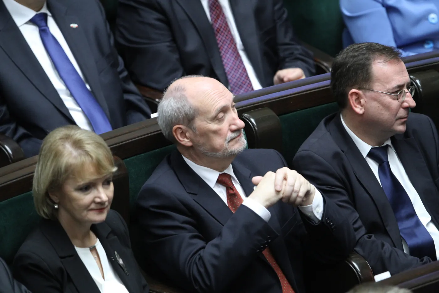 Od lewej posłowie PiS: Jolanta Szczypińska, Antoni Macierewicz i Mariusz Kamiński