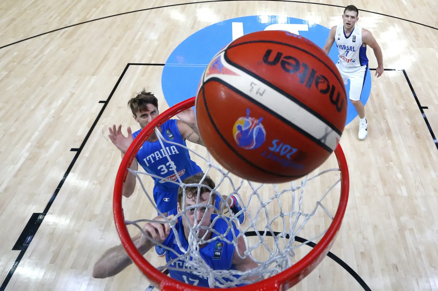 Nicolo Melli, Achille Polonara i Gal Mekel