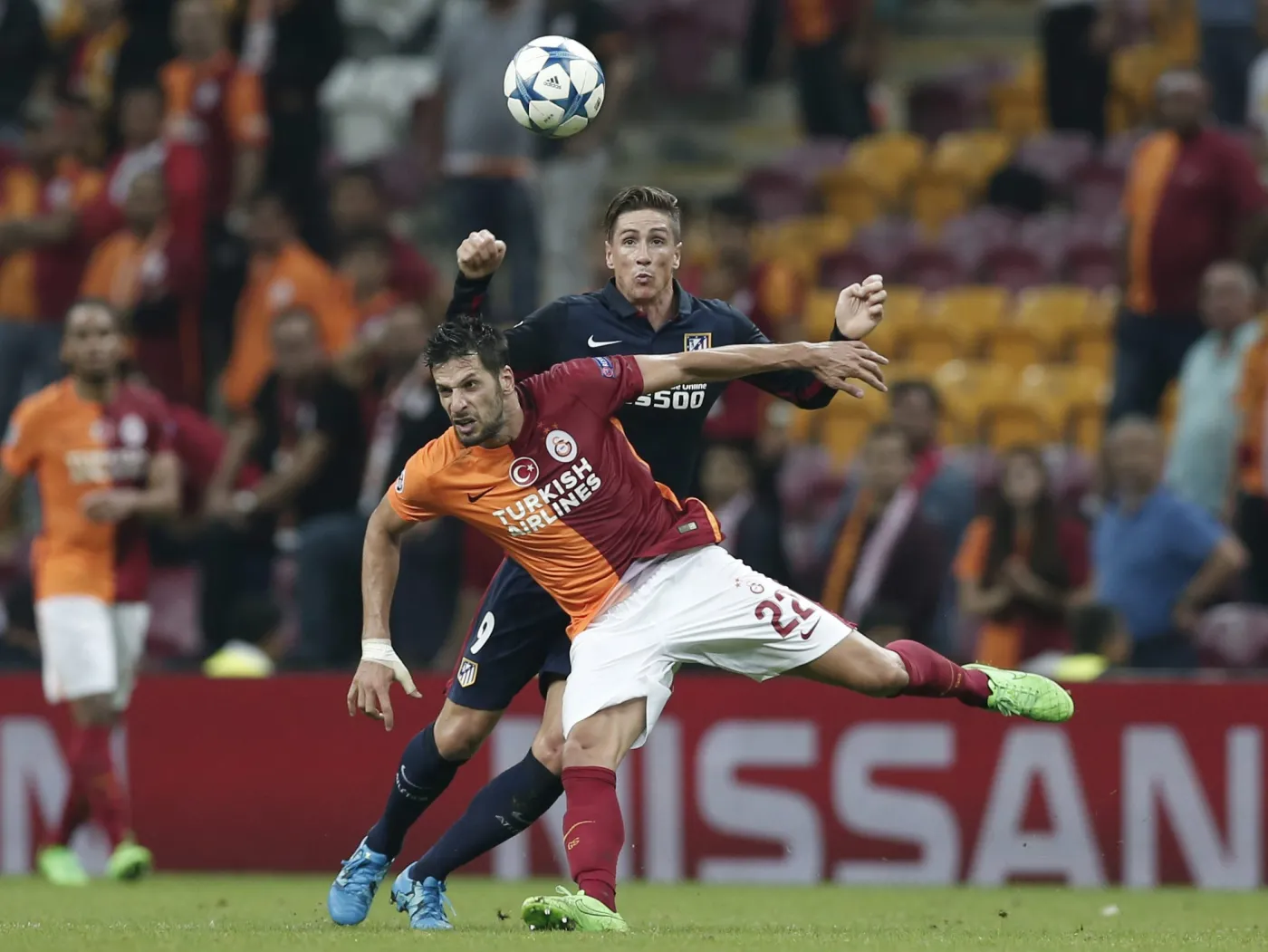 Hakan Balta i Fernando Torres