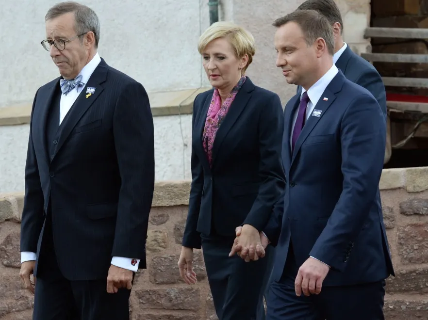 Gołąbeczki! Niestandardowe zachowanie Dudów podczas wizyty w Niemczech. FOTO