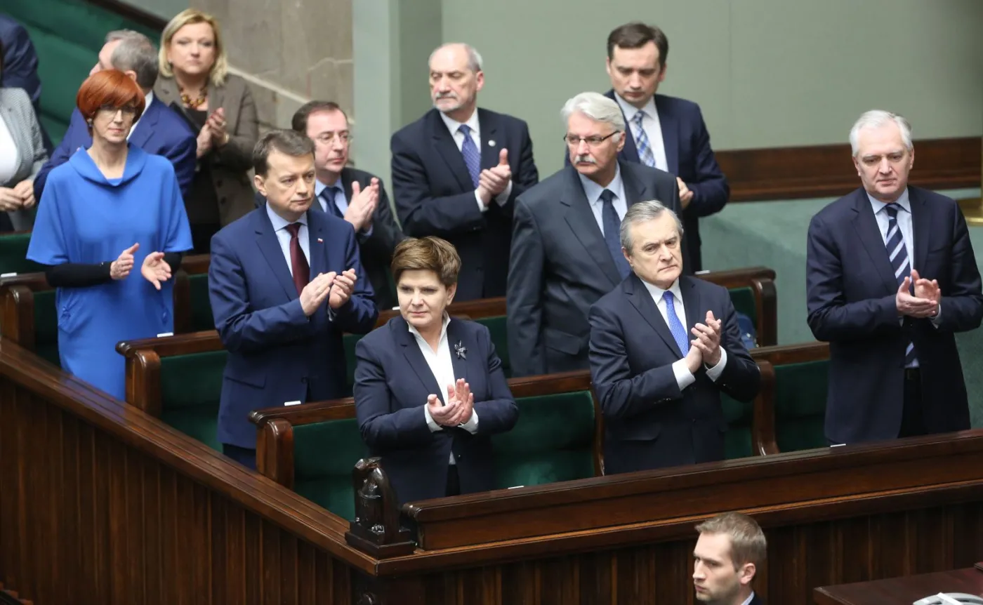 Beata Szydło i członkowie jej rządu
