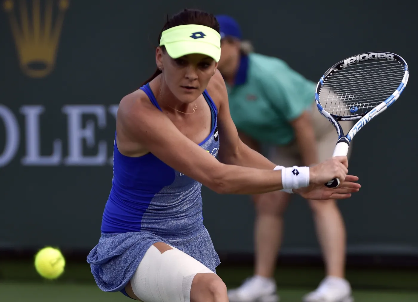 Indian Wells: Radwańska miała nóż na gardle, ale odwróciła losy meczu i pokonała piękną Słowaczkę