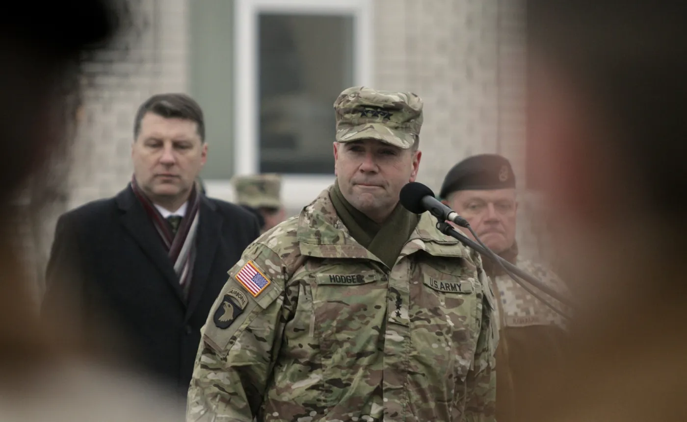 Generał Frederick „Ben” Hodges, dowódca sił lądowych USA w Europie