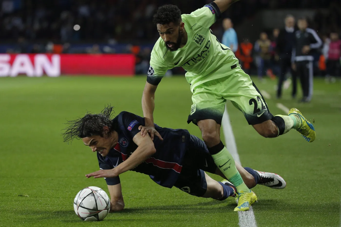Edinson Cavani i Gael Clichy