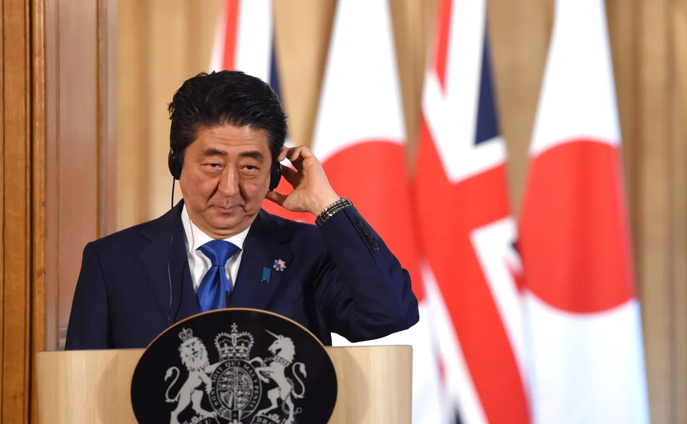 Premier Shinzo Abe w Londynie